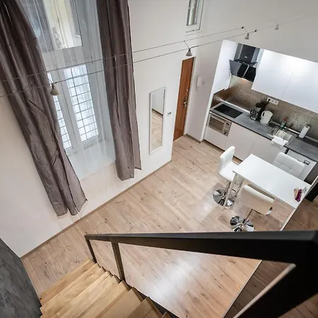 Apartment Bpr Lore Au Danube Budapest