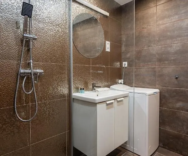 Bpr Lore Au Danube Apartament *