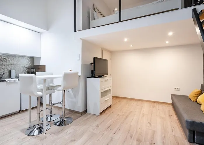 Bpr Lore Au Danube Apartament